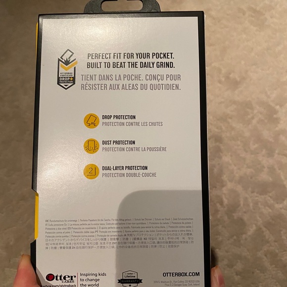 Otterbox case - Picture 2 of 3